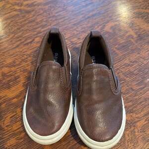 Old Navy Faux-Leather Slip-On Sneakers for Toddler Boys